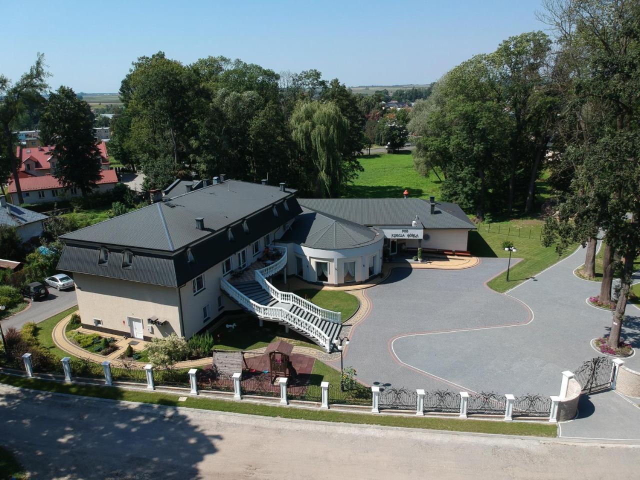 Pod Ksiecia Gorka Hotel Oleszyce ภายนอก รูปภาพ